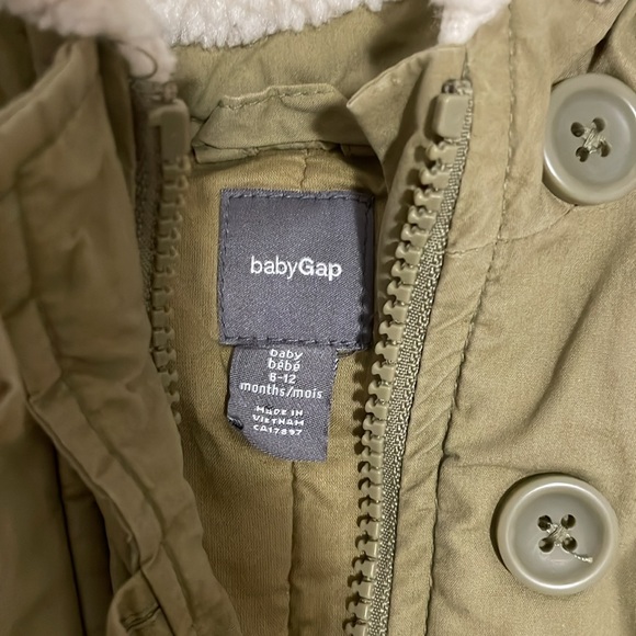 Girls fall/ spring Jacket 6-12M - Picture 3 of 3